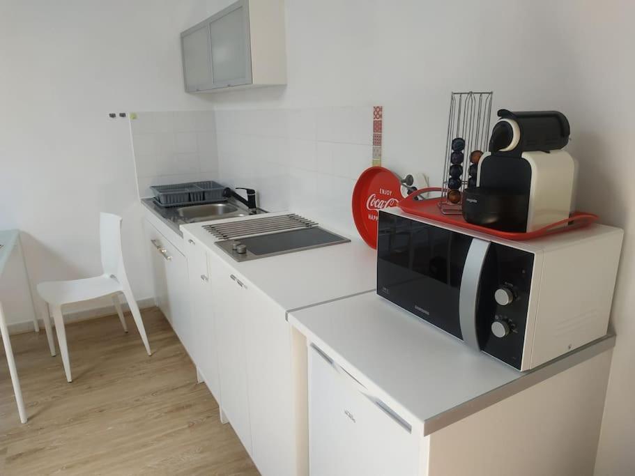 Le Saint-Lazare Appartement Au Calme Intra Muros Avignon Eksteriør bilde